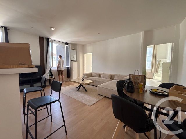 Appartement F3 &agrave; louer - 3 pi&egrave;ces - 55 m2 - Sens - 89 - BOURGOGNE