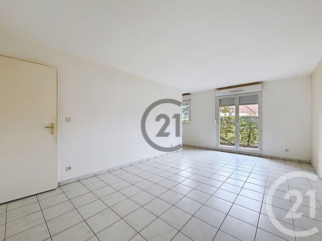 Appartement F2 &agrave; louer - 2 pi&egrave;ces - 47 m2 - Villeneuve Sur Yonne - 89 - BOURGOGNE