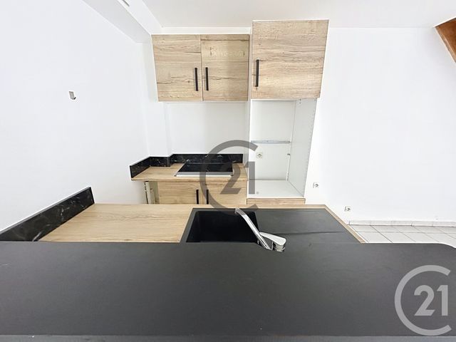 Appartement &agrave; louer - 2 pi&egrave;ces - 58,03 m2 - Sens - 89 - BOURGOGNE