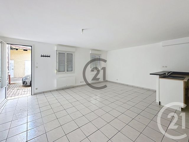 Appartement &agrave; louer - 2 pi&egrave;ces - 58,03 m2 - Sens - 89 - BOURGOGNE