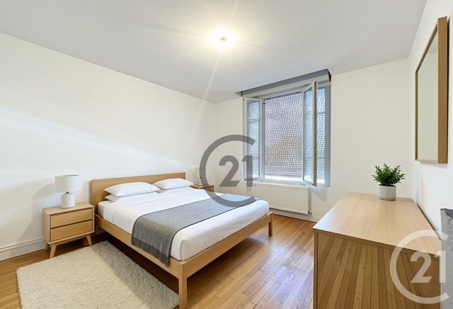 Appartement &agrave; louer - 3 pi&egrave;ces - 87,50 m2 - Sens - 89 - BOURGOGNE