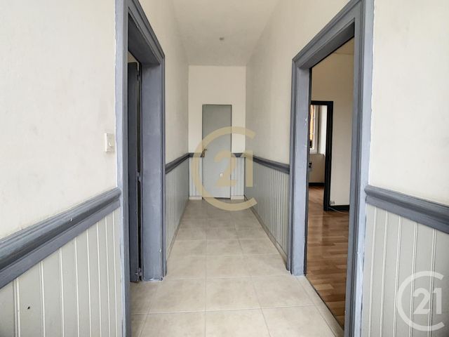 Maison &agrave; louer - 3 pi&egrave;ces - 50 m2 - Lixy - 89 - BOURGOGNE