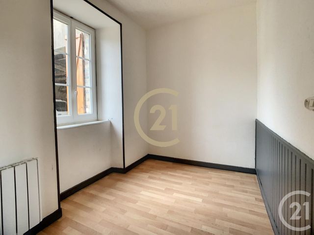 Maison &agrave; louer - 3 pi&egrave;ces - 50 m2 - Lixy - 89 - BOURGOGNE