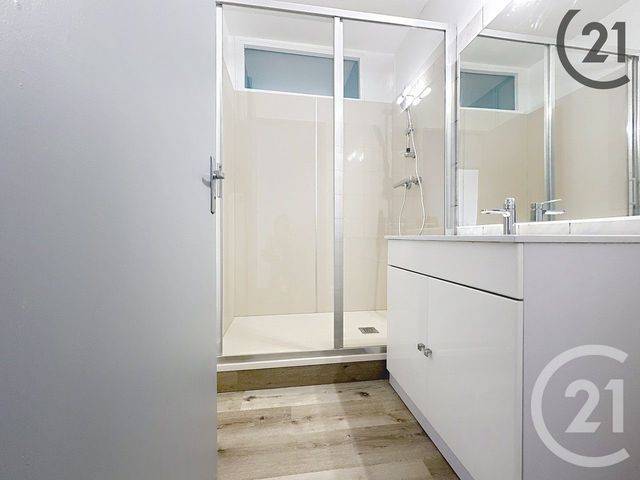 Appartement F3 &agrave; louer - 3 pi&egrave;ces - 64,50 m2 - Sens - 89 - BOURGOGNE