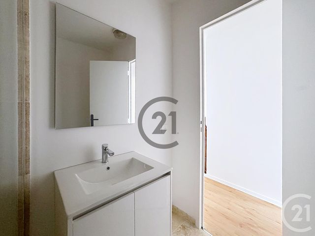Appartement &agrave; louer - 2 pi&egrave;ces - 58,21 m2 - Sens - 89 - BOURGOGNE