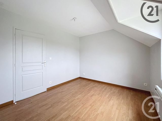 Appartement Duplex &agrave; louer - 3 pi&egrave;ces - 42 m2 - Pont Sur Yonne - 89 - BOURGOGNE