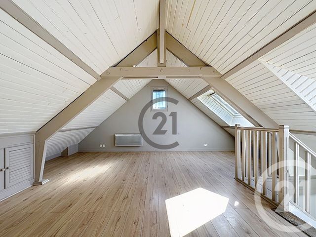 Appartement &agrave; louer - 2 pi&egrave;ces - 28 m2 - Sens - 89 - BOURGOGNE
