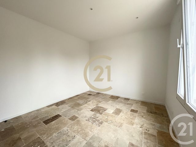Maison &agrave; louer - 3 pi&egrave;ces - 69 m2 - Sens - 89 - BOURGOGNE