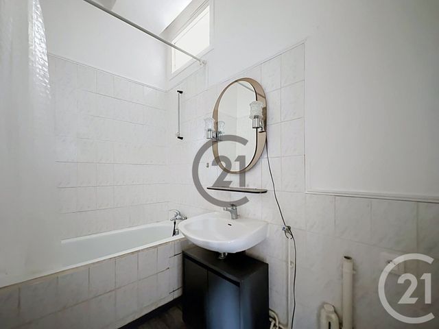 Maison &agrave; louer - 3 pi&egrave;ces - 60,04 m2 - Sens - 89 - BOURGOGNE