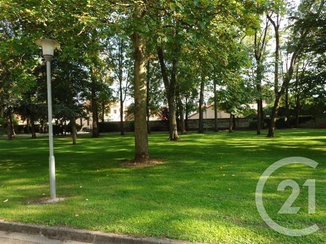 Appartement F1 &agrave; louer - 1 pi&egrave;ce - 34 m2 - Sens - 89 - BOURGOGNE