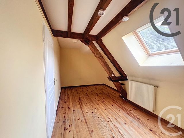 Appartement &agrave; louer - 4 pi&egrave;ces - 75 m2 - Sens - 89 - BOURGOGNE