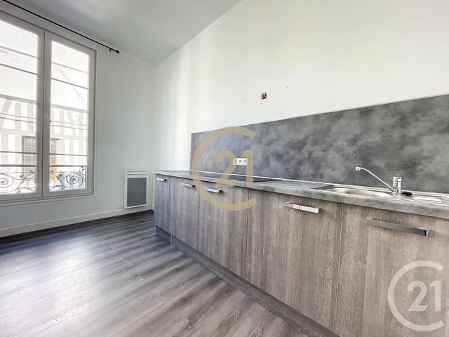 Appartement F2 &agrave; louer - 2 pi&egrave;ces - 68,70 m2 - Sens - 89 - BOURGOGNE