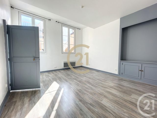 Appartement F2 &agrave; louer - 2 pi&egrave;ces - 68,70 m2 - Sens - 89 - BOURGOGNE