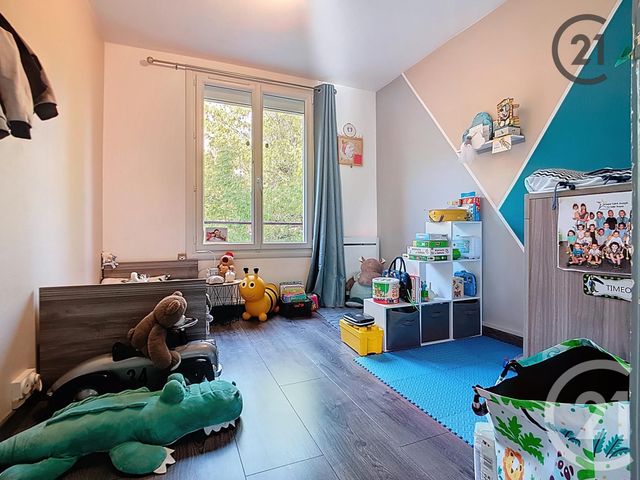 Afficher la photo en grand Appartement F4 à vendre - 4 pièces - 68,09 m2 - Troyes - 10 - CHAMPAGNE-ARDENNE