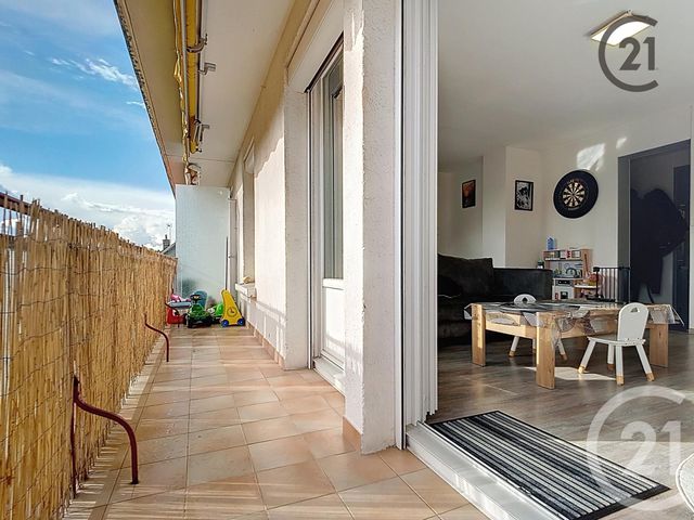 Afficher la photo en grand Appartement F4 à vendre - 4 pièces - 68,09 m2 - Troyes - 10 - CHAMPAGNE-ARDENNE