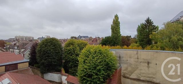 Afficher la photo en grand Appartement F5 à vendre - 5 pièces - 98 m2 - Troyes - 10 - CHAMPAGNE-ARDENNE