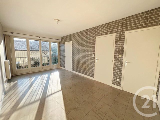 Appartement F1 à louer - 1 pièce - 25,25 m2 - Troyes - 10 - CHAMPAGNE-ARDENNE