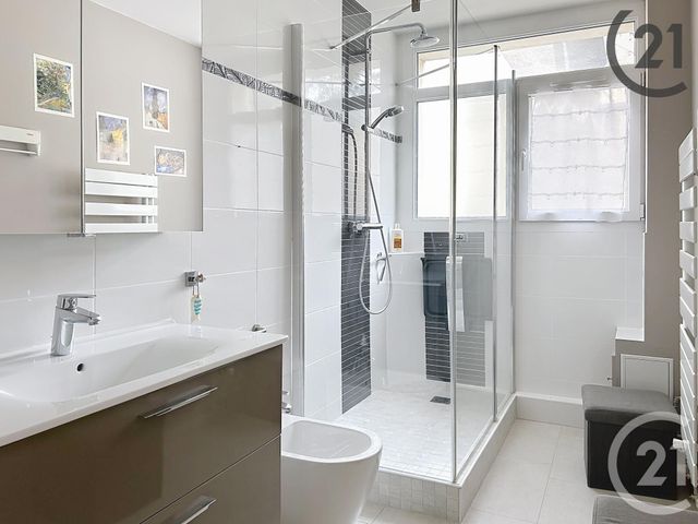 Appartement à vendre - 5 pièces - 92,21 m2 - Troyes - 10 - CHAMPAGNE-ARDENNE