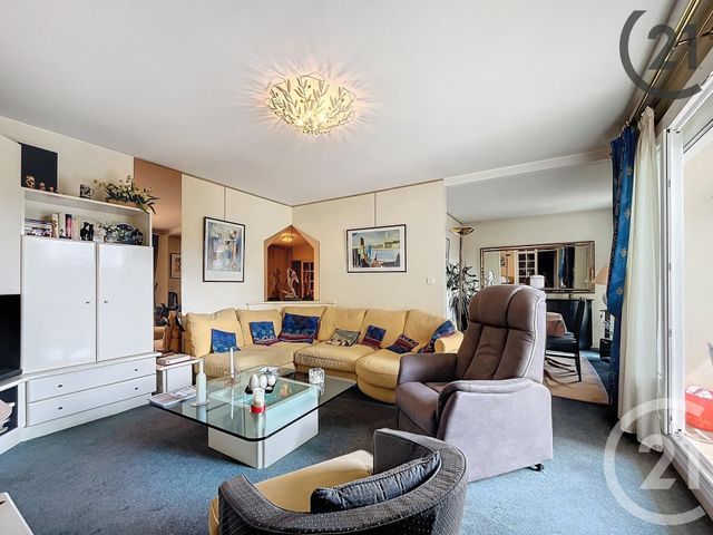 Appartement à vendre - 4 pièces - 80,96 m2 - St Andre Les Vergers - 10 - CHAMPAGNE-ARDENNE