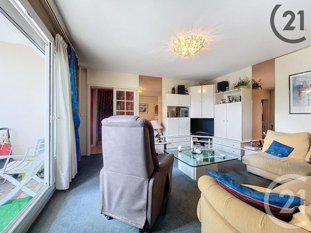 Appartement à vendre - 4 pièces - 80,96 m2 - St Andre Les Vergers - 10 - CHAMPAGNE-ARDENNE