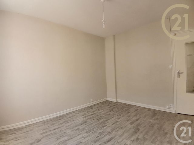 Afficher la photo en grand Appartement F3 à vendre - 4 pièces - 67 m2 - Troyes - 10 - CHAMPAGNE-ARDENNE