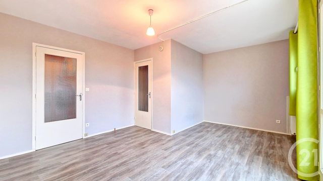 Appartement F1 à vendre - 1 pièce - 27 m2 - St Julien Les Villas - 10 - CHAMPAGNE-ARDENNE