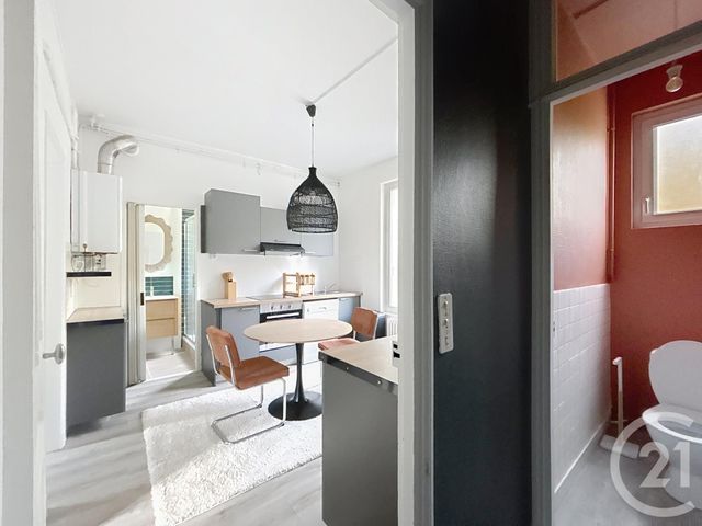 Afficher la photo en grand Appartement F2 à louer - 2 pièces - 43,40 m2 - Troyes - 10 - CHAMPAGNE-ARDENNE