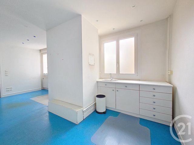 Commerce à louer - 45 m2 - 10 - CHAMPAGNE-ARDENNE