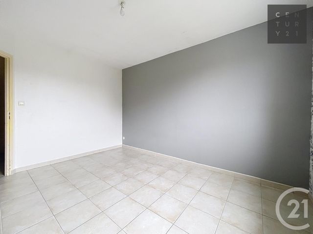 Appartement F4 &agrave; vendre - 4 pi&egrave;ces - 95 m2 - St Andre Les Vergers - 10 - CHAMPAGNE-ARDENNE