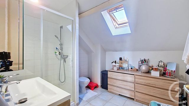 Appartement F4 à vendre - 4 pièces - 95 m2 - St Andre Les Vergers - 10 - CHAMPAGNE-ARDENNE