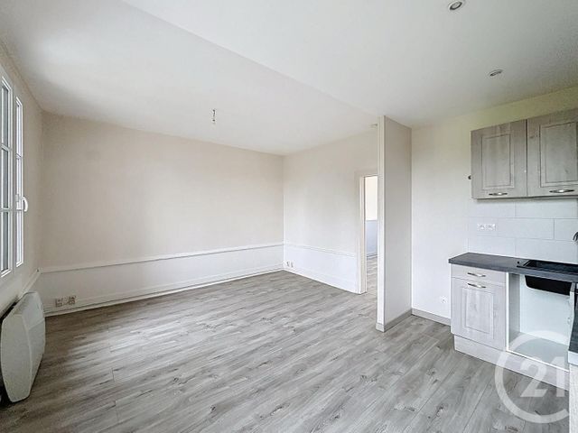 Afficher la photo en grand Appartement F2 à louer - 2 pièces - 45 m2 - Ste Savine - 10 - CHAMPAGNE-ARDENNE