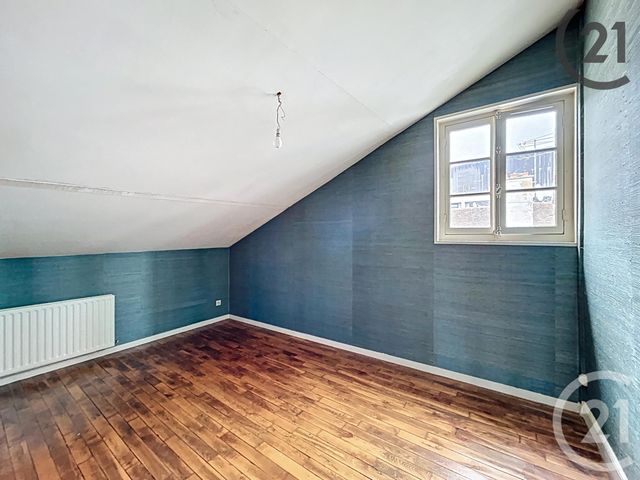 Afficher la photo en grand Appartement T4 à vendre - 4 pièces - 74,30 m2 - 10 - CHAMPAGNE-ARDENNE