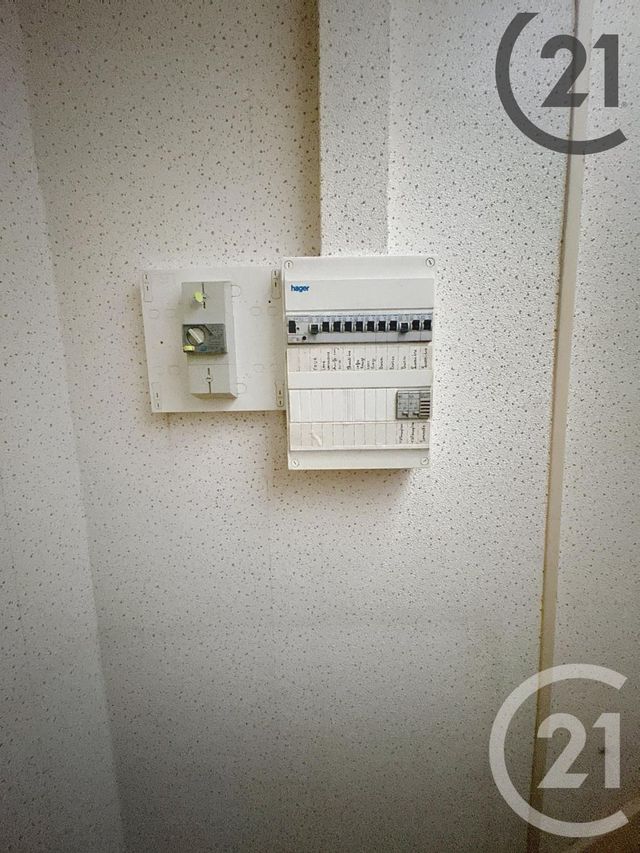 Afficher la photo en grand Appartement T4 à vendre - 4 pièces - 74,30 m2 - 10 - CHAMPAGNE-ARDENNE