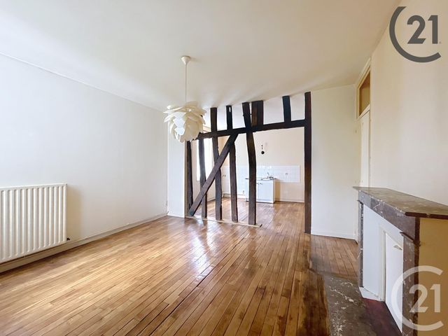 Afficher la photo en grand Appartement T4 à vendre - 4 pièces - 74,30 m2 - 10 - CHAMPAGNE-ARDENNE