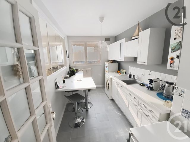 Afficher la photo en grand Appartement F3 à vendre - 3 pièces - 62,78 m2 - Troyes - 10 - CHAMPAGNE-ARDENNE