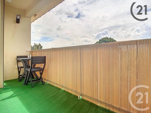 Afficher la photo en grand Appartement F4 à vendre - 4 pièces - 76 m2 - Troyes - 10 - CHAMPAGNE-ARDENNE