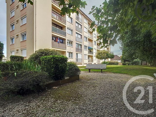 Afficher la photo en grand Appartement F4 à vendre - 4 pièces - 76 m2 - Troyes - 10 - CHAMPAGNE-ARDENNE