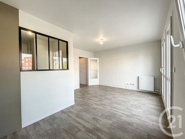Appartement F1 à louer - 1 pièce - 27 m2 - St Julien Les Villas - 10 - CHAMPAGNE-ARDENNE