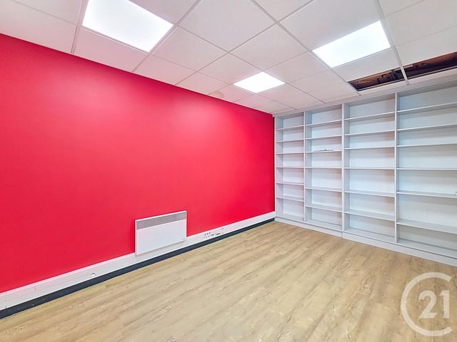 Commerce à louer - 172 m2 - 10 - CHAMPAGNE-ARDENNE