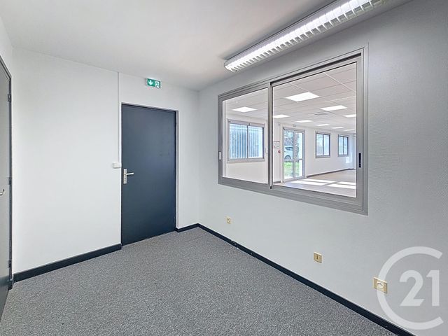 Commerce à louer - 172 m2 - 10 - CHAMPAGNE-ARDENNE