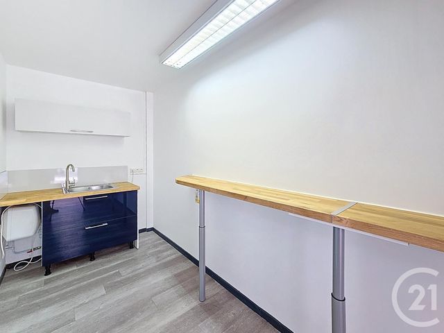 Commerce à louer - 172 m2 - 10 - CHAMPAGNE-ARDENNE