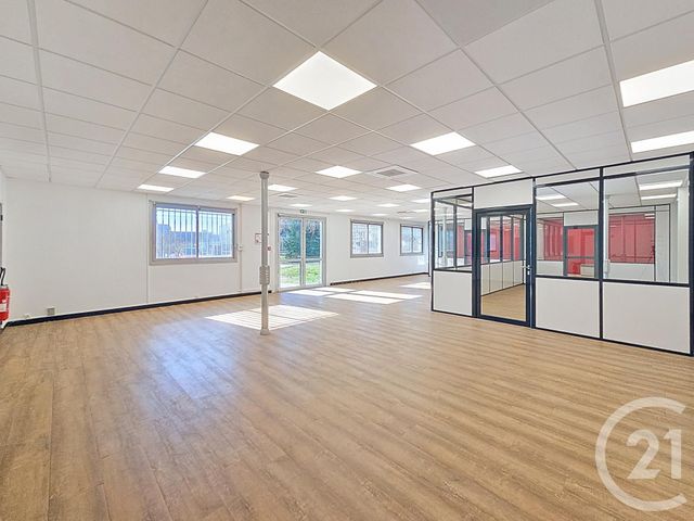 Commerce à louer - 172 m2 - 10 - CHAMPAGNE-ARDENNE