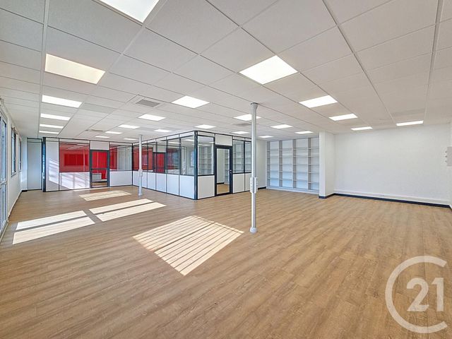 Commerce à louer - 172 m2 - 10 - CHAMPAGNE-ARDENNE