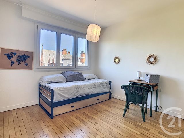 Afficher la photo en grand Appartement F3 à louer - 3 pièces - 78 m2 - Troyes - 10 - CHAMPAGNE-ARDENNE