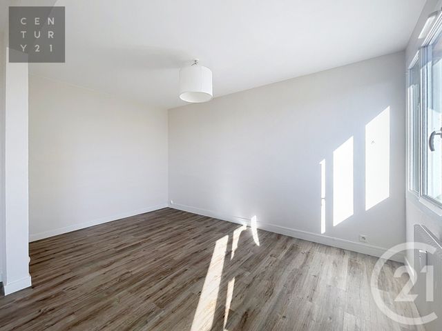 Appartement &agrave; louer - 4 pi&egrave;ces - 76,57 m2 - Troyes - 10 - CHAMPAGNE-ARDENNE