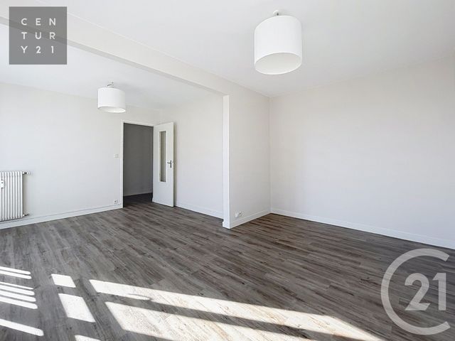 Appartement &agrave; louer - 4 pi&egrave;ces - 76,57 m2 - Troyes - 10 - CHAMPAGNE-ARDENNE