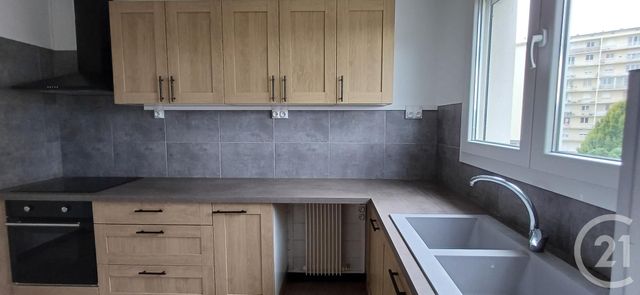 Afficher la photo en grand Appartement Chambre à vendre - 4 pièces - 73,29 m2 - St Andre Les Vergers - 10 - CHAMPAGNE-ARDENNE