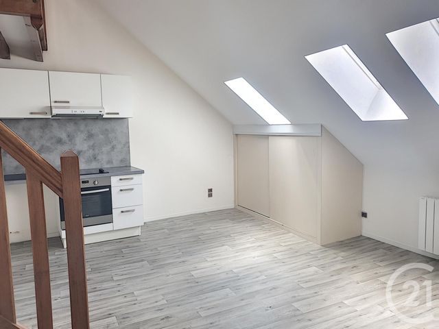 Afficher la photo en grand Appartement Duplex à louer - 2 pièces - 51 m2 - Troyes - 10 - CHAMPAGNE-ARDENNE