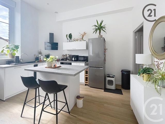 Appartement à vendre - 4 pièces - 72,20 m2 - La Chapelle St Luc - 10 - CHAMPAGNE-ARDENNE