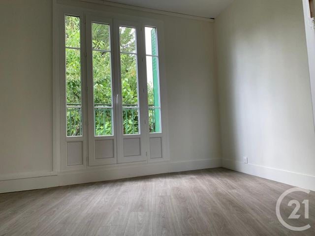 Afficher la photo en grand Appartement F2 à louer - 2 pièces - 56 m2 - Troyes - 10 - CHAMPAGNE-ARDENNE